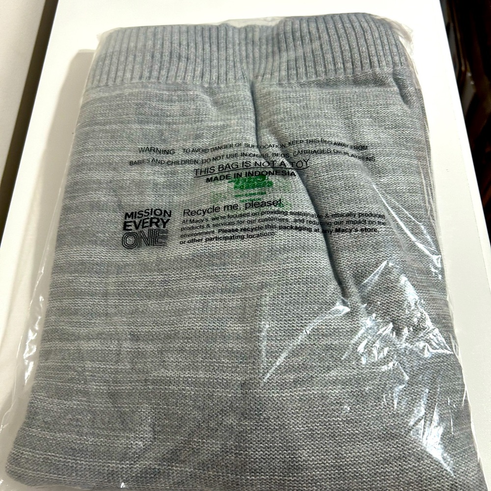 Sun + Stone Men's Gray Shawl Collar‎ Sweater - Picture 4 of 4